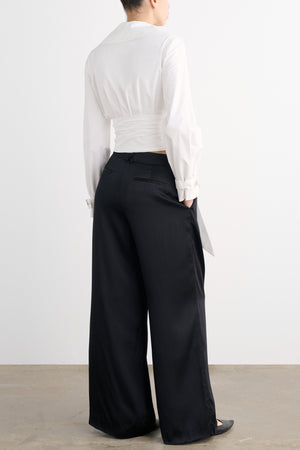 MALANI COLLARED WRAP TOP - Toccin