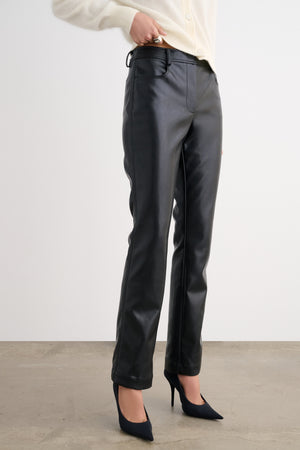TRACY SKINNY STRAIGHT LEG PANT - Toccin
