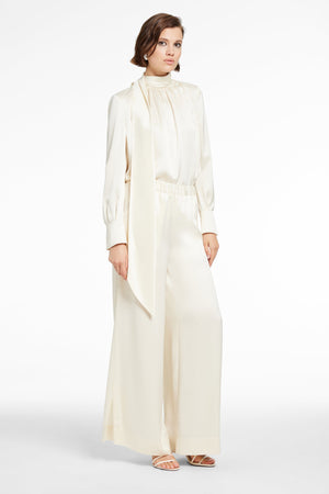 VERONICA LONG SLEEVE PUSSY-BOW BLOUSE - Toccin