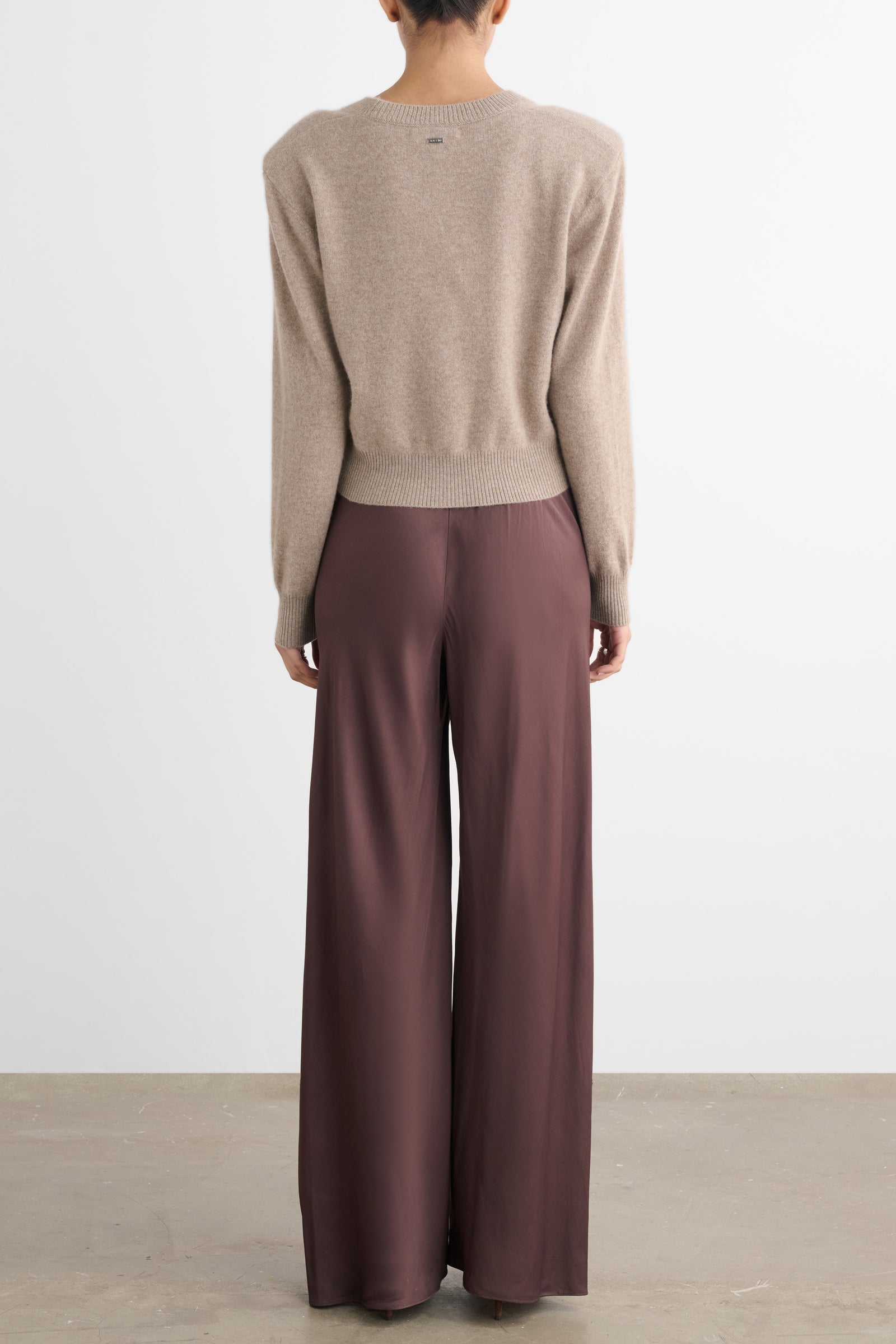 AISHA V-NECK CARDIGAN