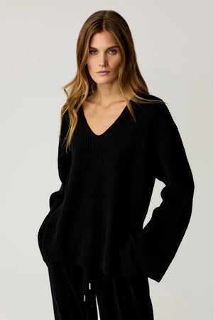 Annalee Oversized  Cashmere V Neck Sweater