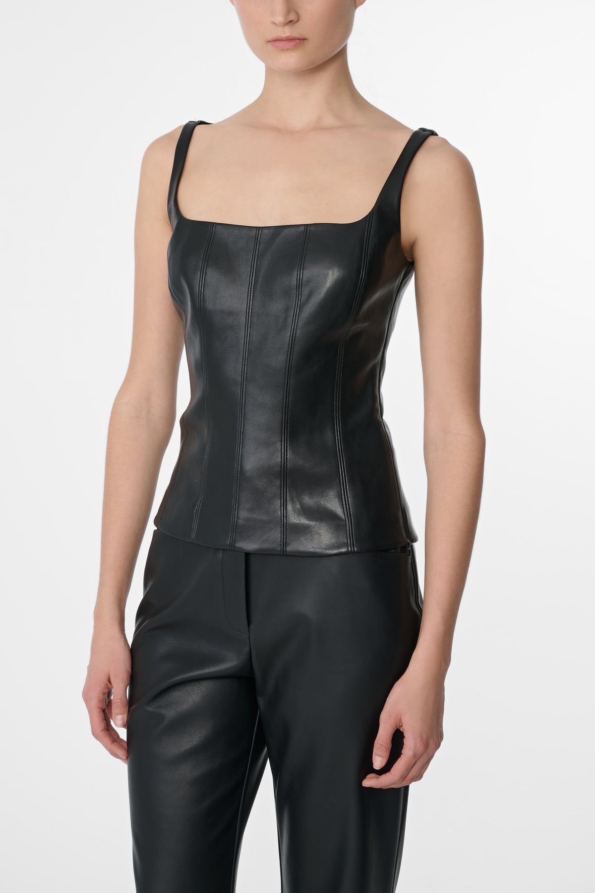 BIBI SCULPTED TANK