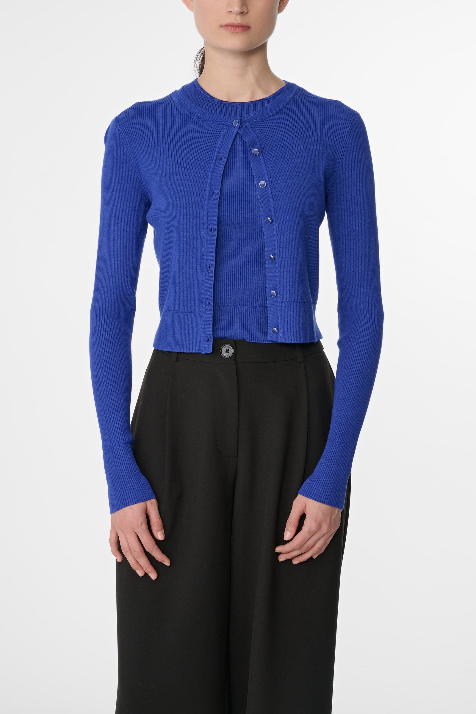 ZOE CLASSIC CROPPED CARDIGAN