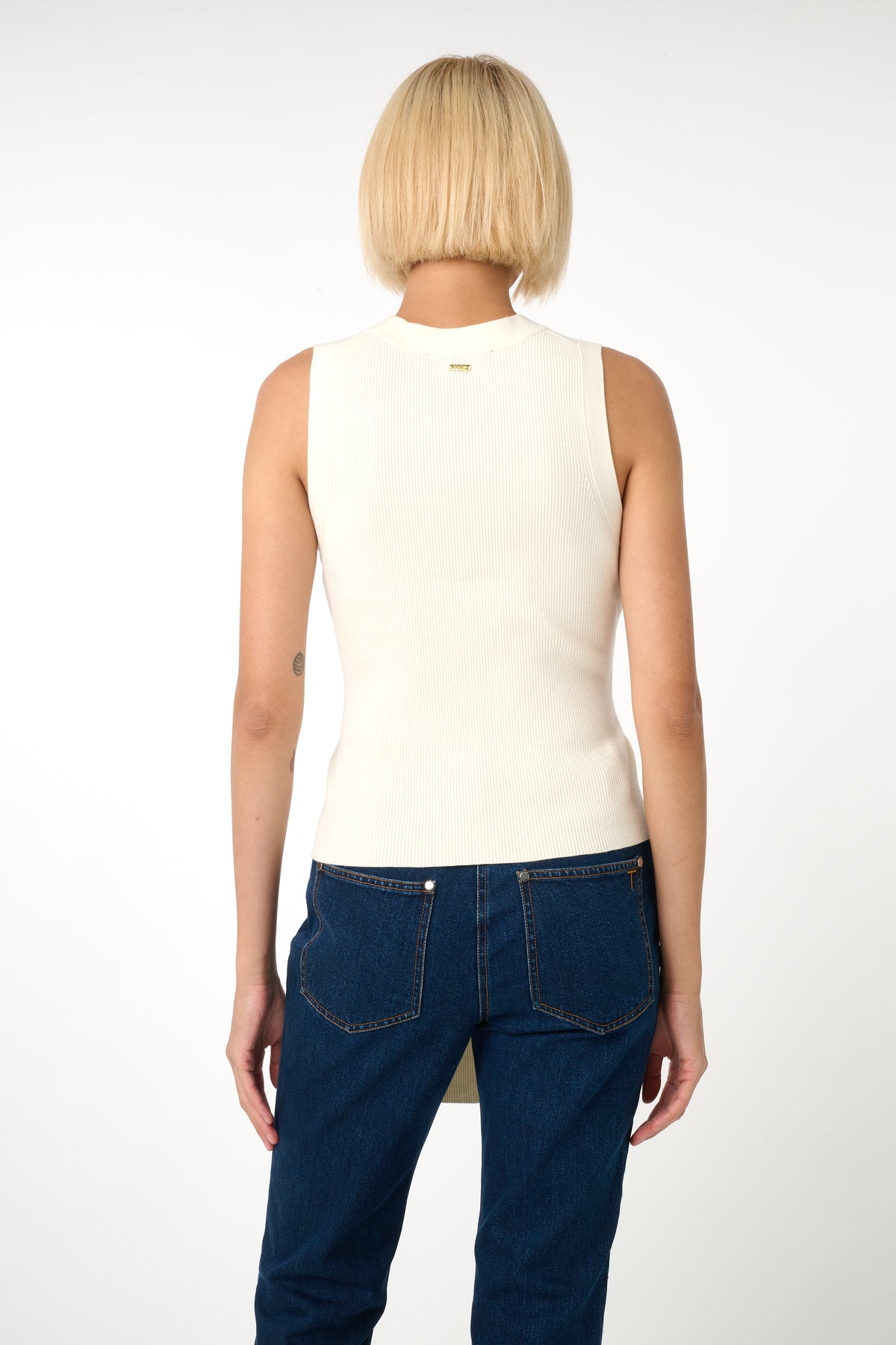 Collins Sleeveless Tie-Front Top - Toccin