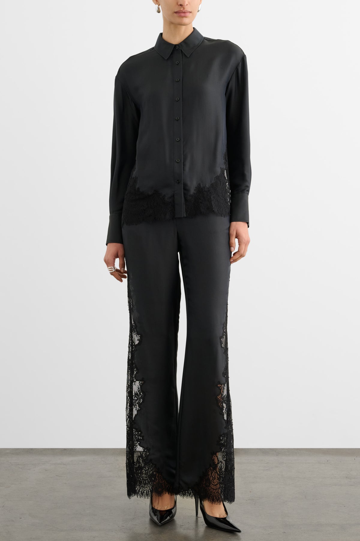 PRIYA FLARED PANTS