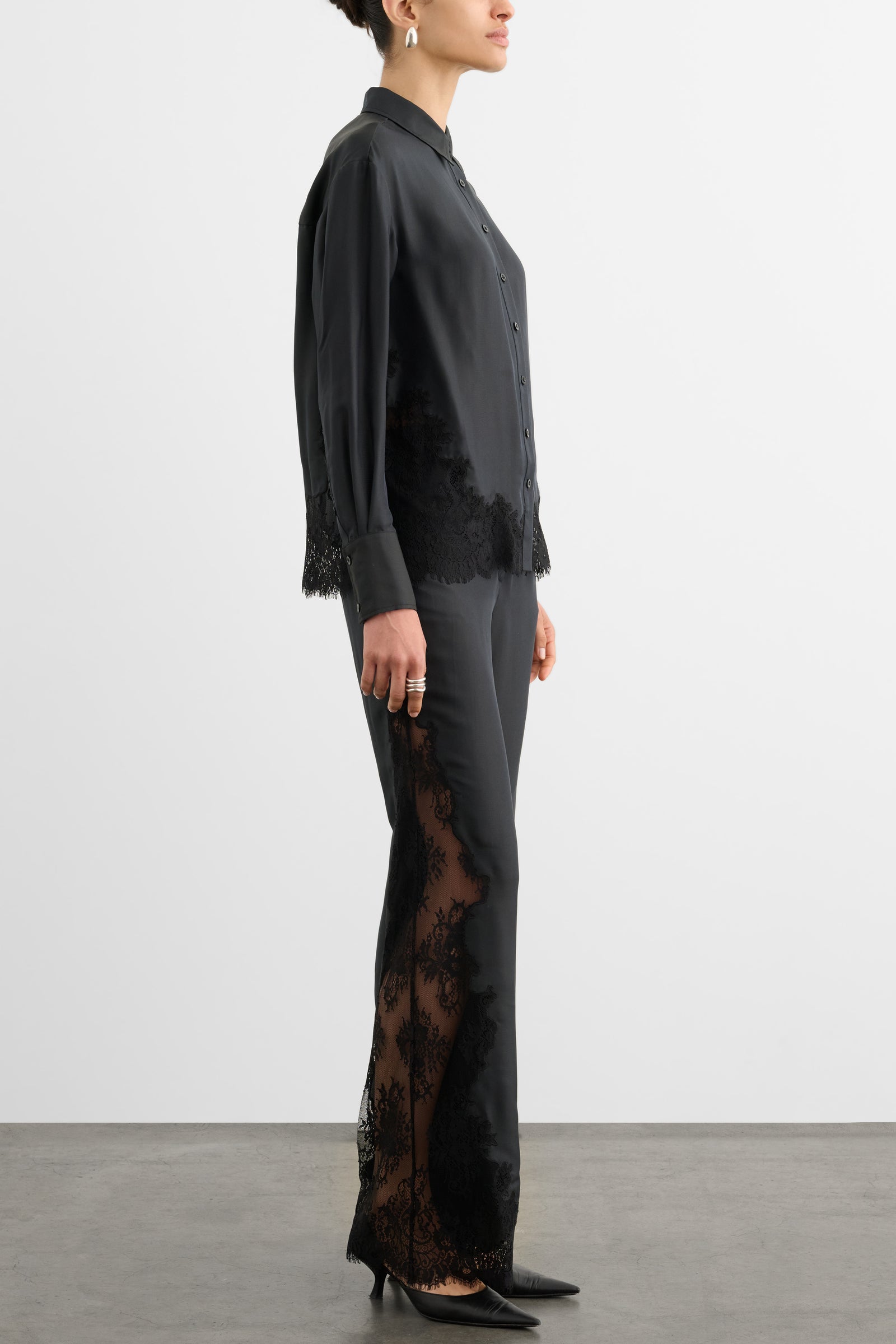 PRIYA FLARED PANTS