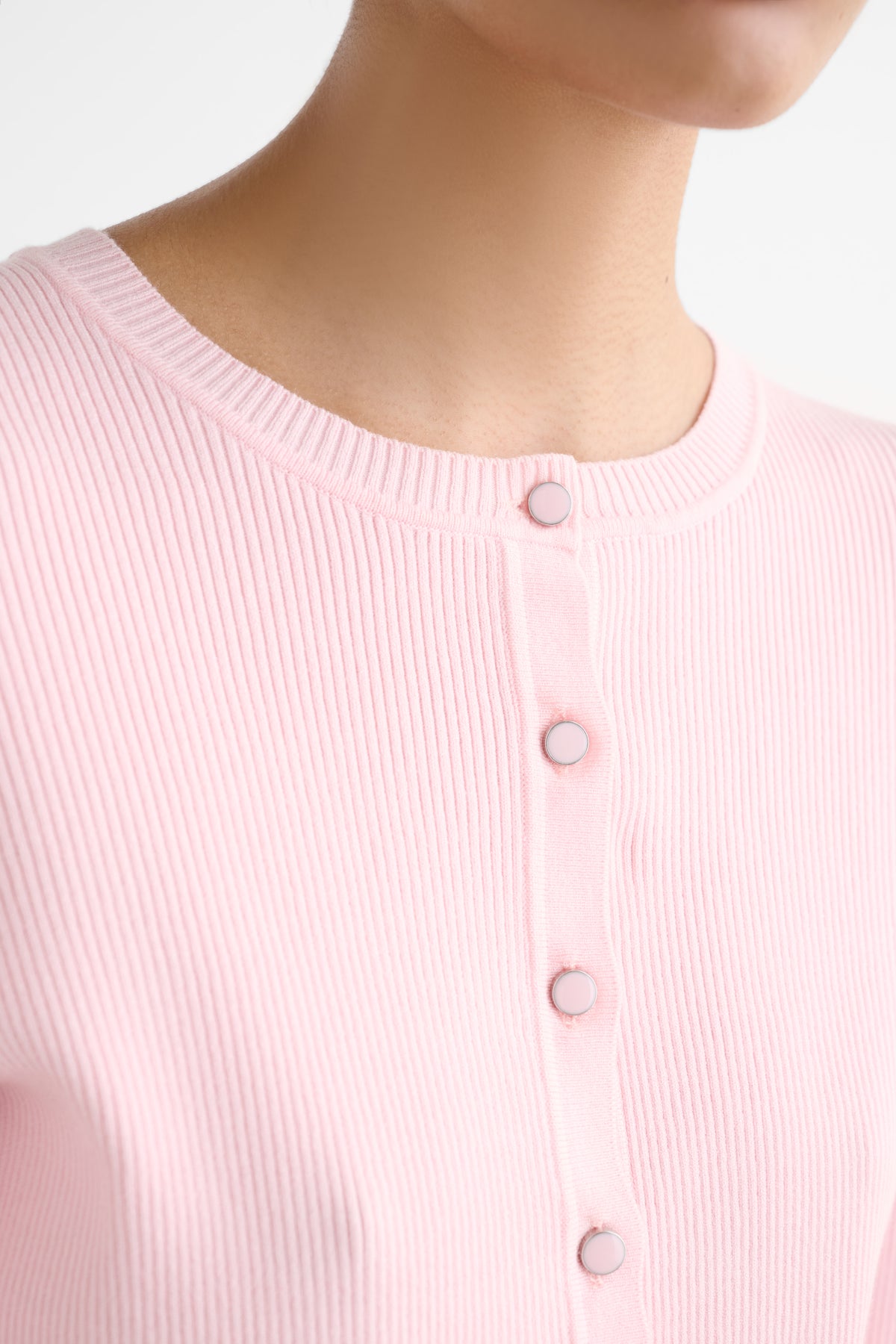 ZOE CLASSIC CROPPED CARDIGAN