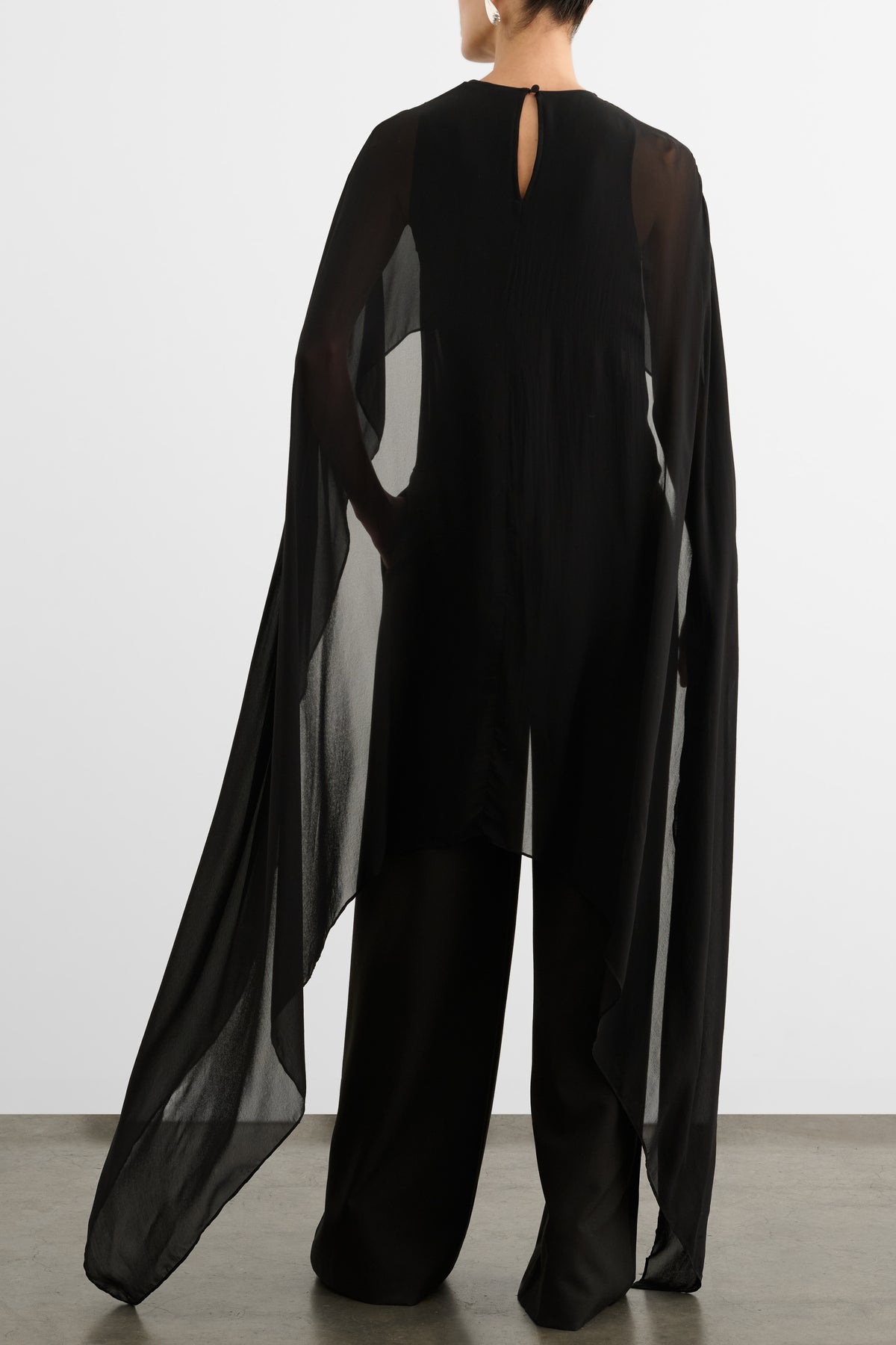 DEIA CAPE TOP