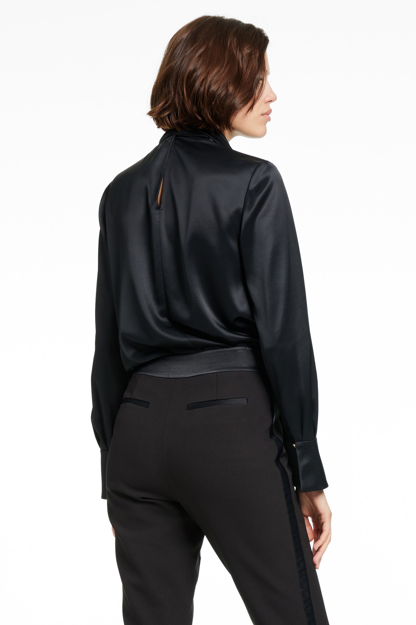 Veronica Pussy Bow Blouse - Toccin