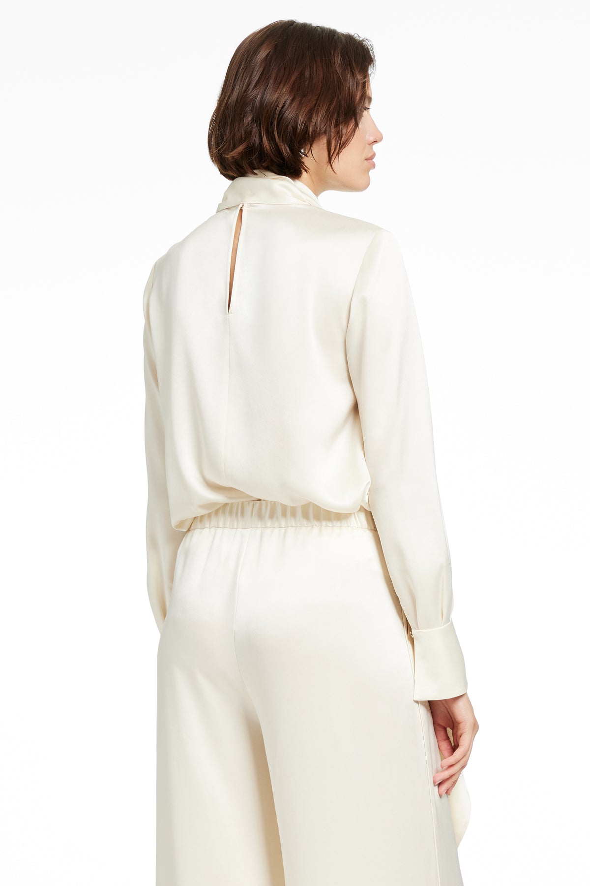 Veronica Pussy Bow Blouse - Toccin