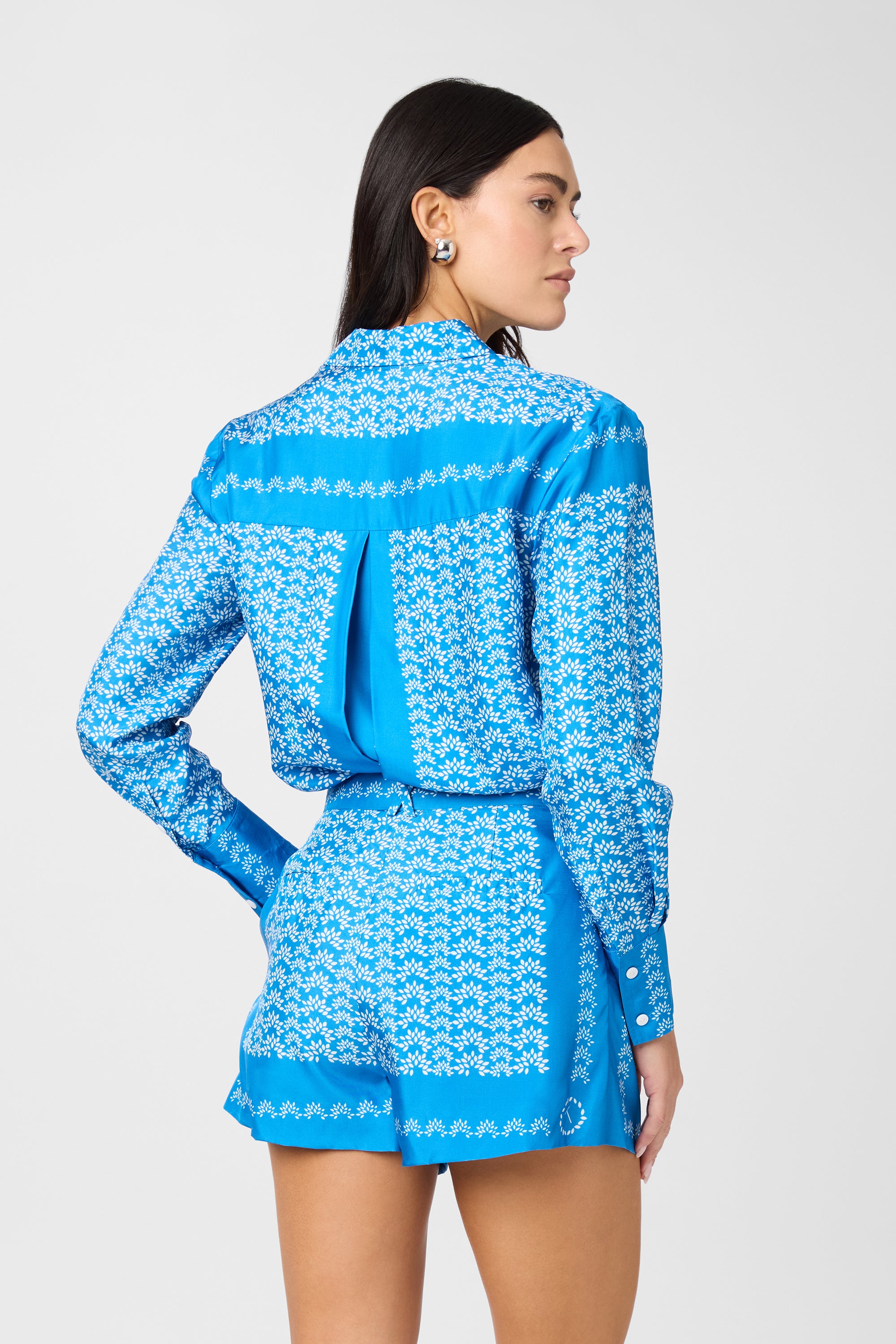 Annika Boyfriend Scarf Print Shirt - Toccin