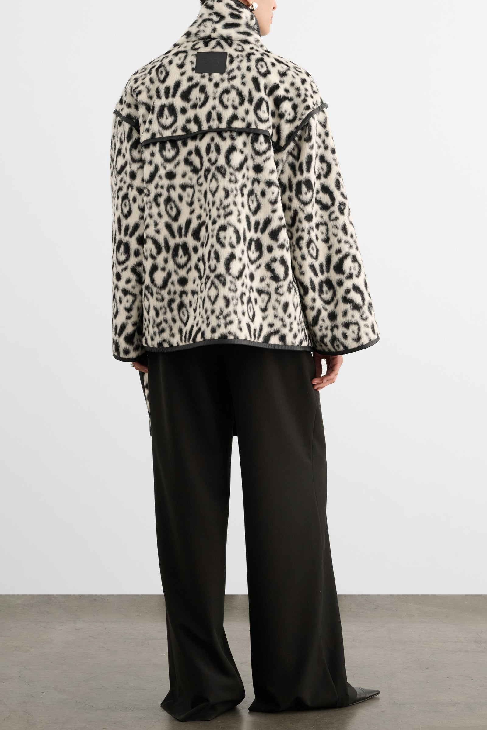 ELYRIA SCARF JACKET