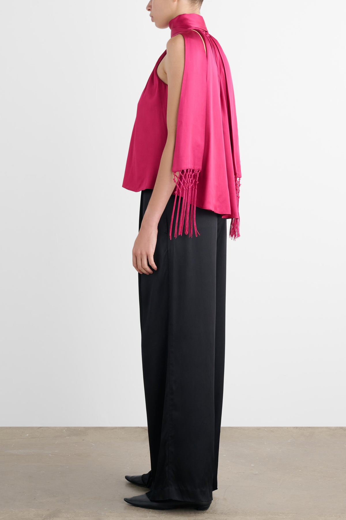 EMMIE TIE-NECK TOP WITH FRINGE - Toccin
