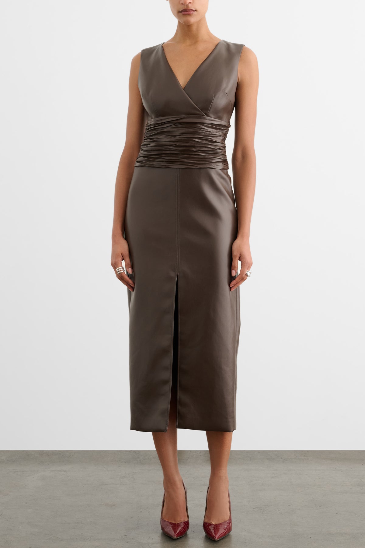 FABIANA V-NECK RUCHED MIDI DRESS
