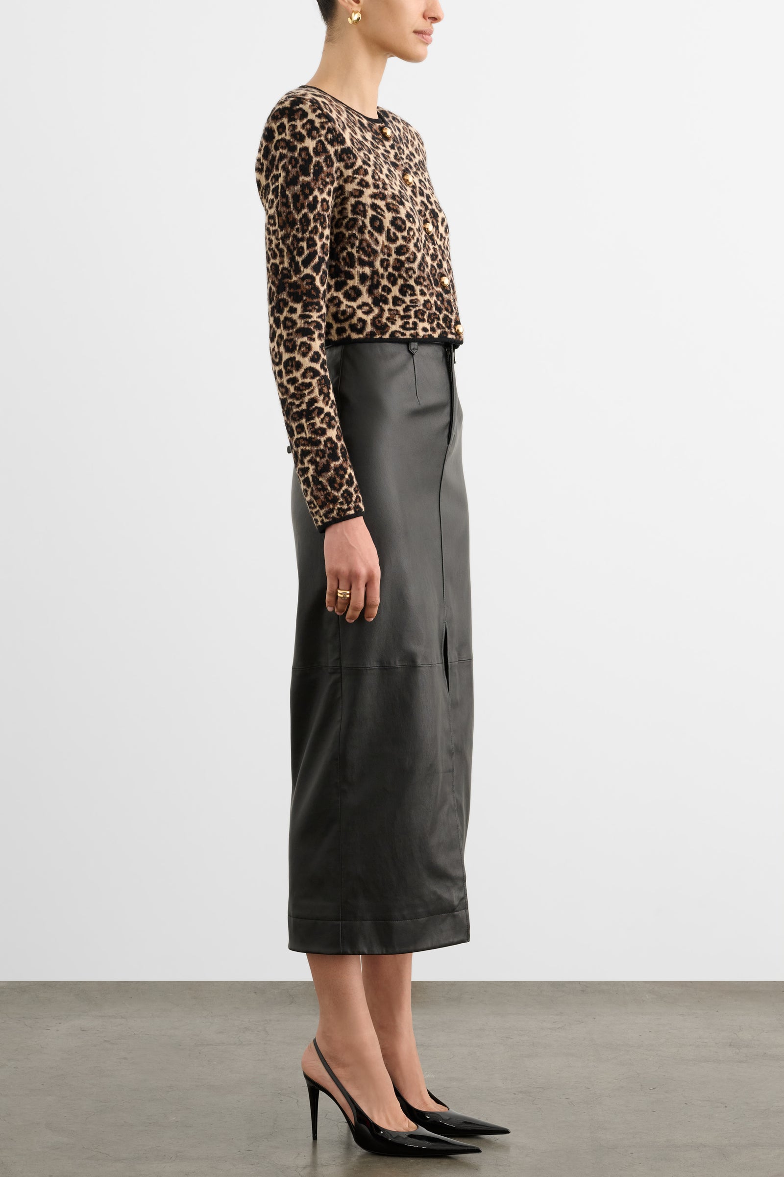INDIRA CROPPED CARDIGAN