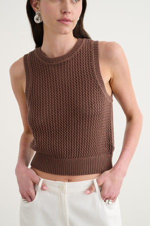 IZZY SLEEVELESS TANK - Toccin