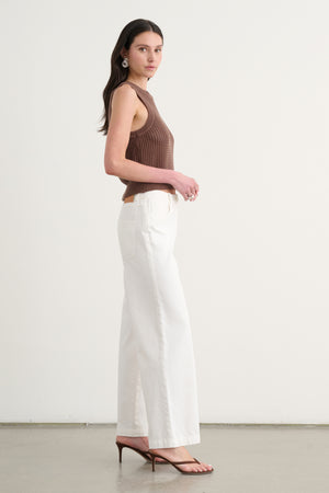 IZZY SLEEVELESS TANK - Toccin