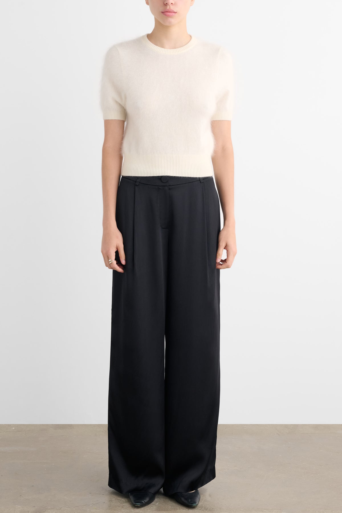 JESSE SHORT SLEEVE SWEATER - Toccin