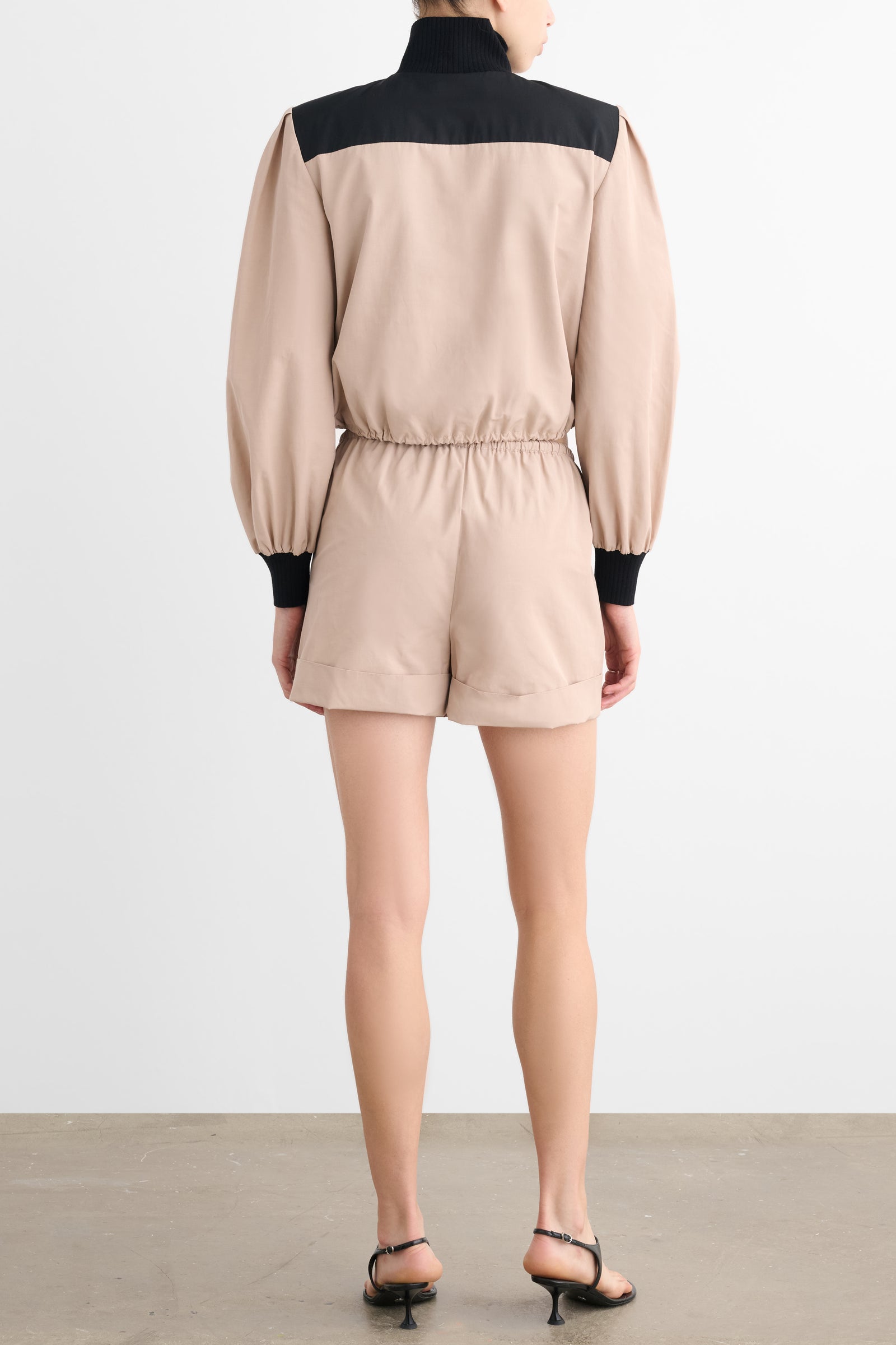 THEO PULL- ON SHORT