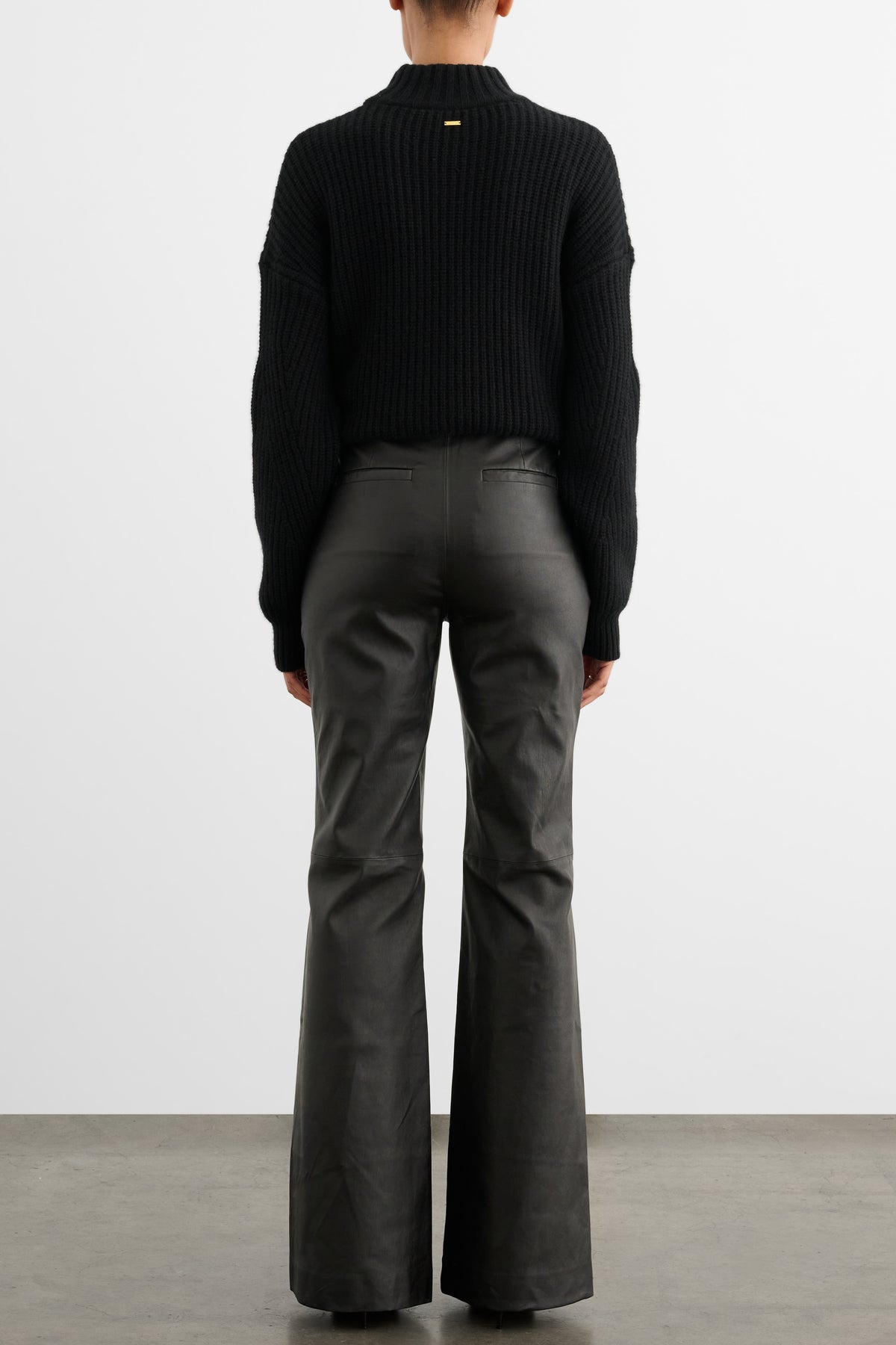 JULIE OVERSIZED SWEATER