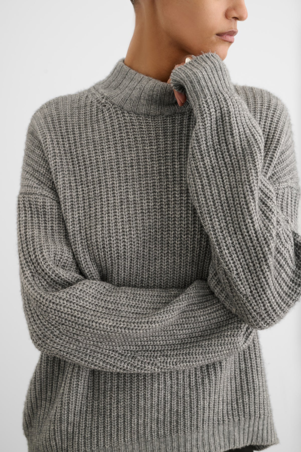 JULIE OVERSIZED SWEATER