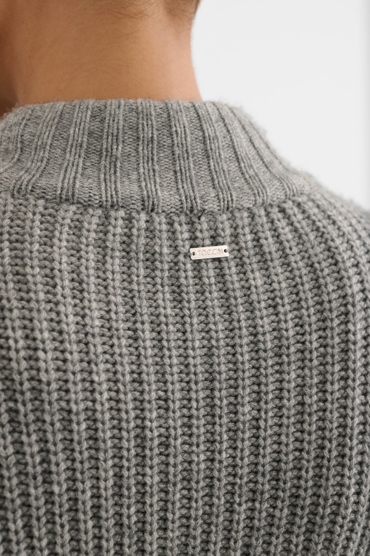 JULIE OVERSIZED SWEATER