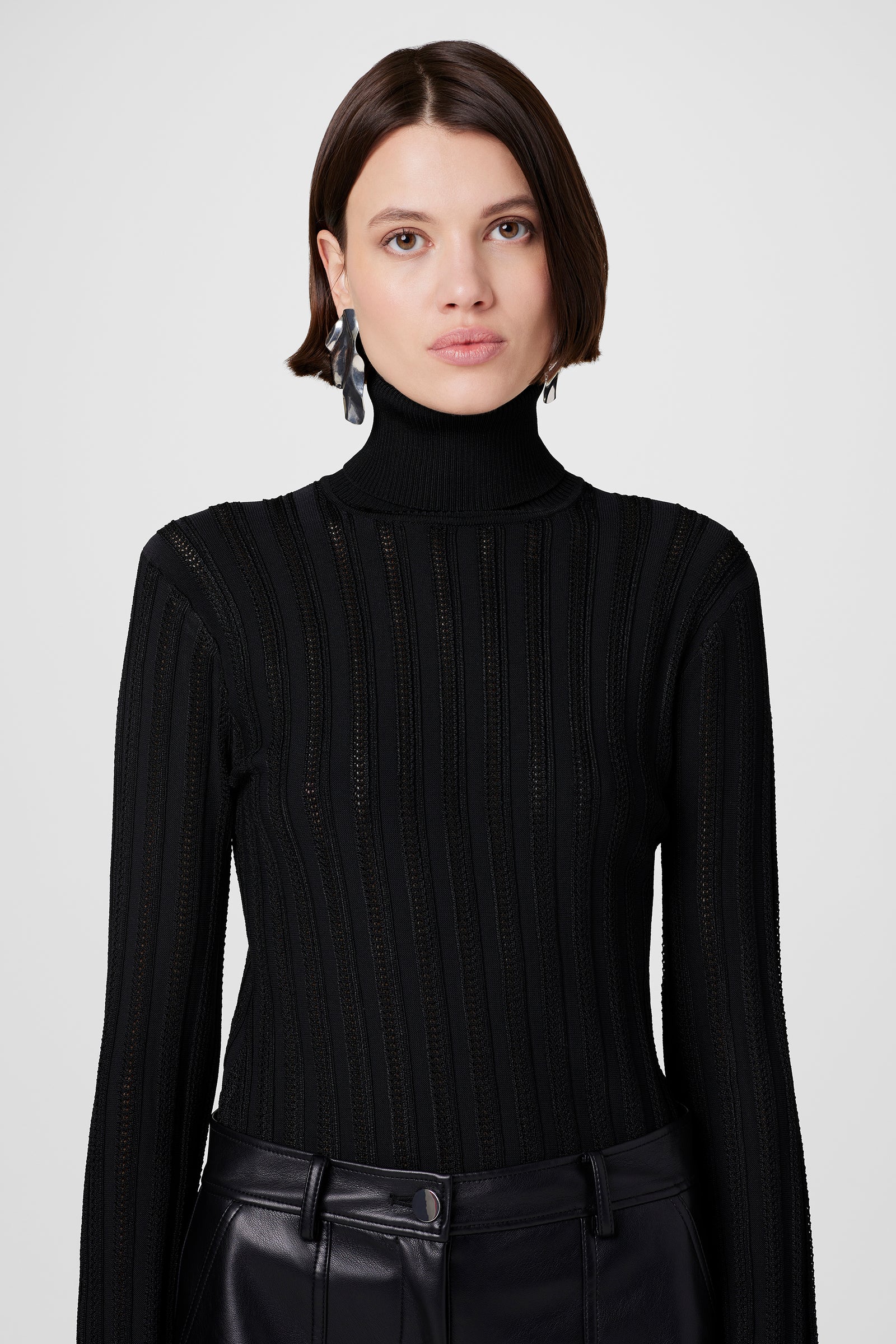 Nancy Turtleneck Top - Toccin