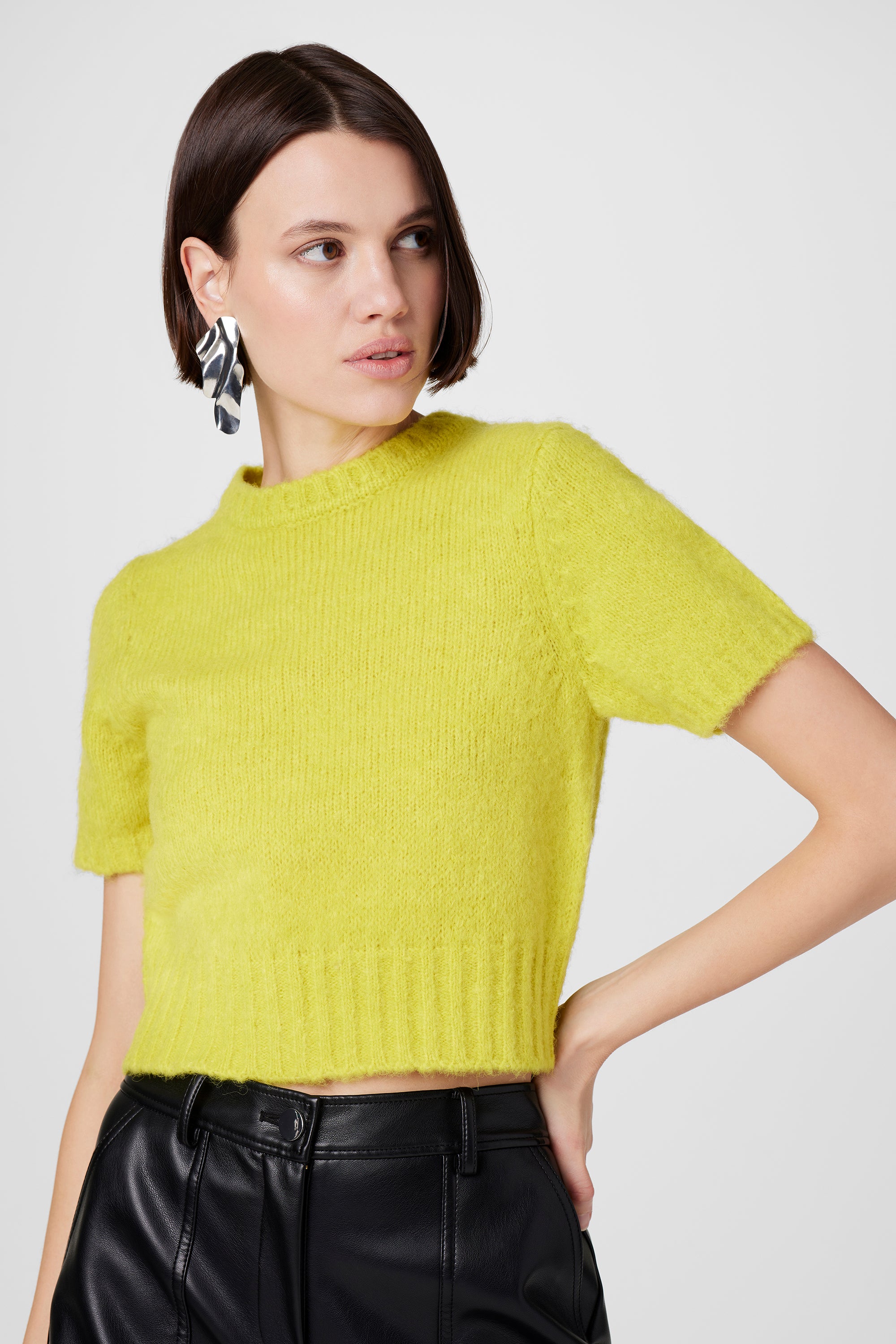 Carson Short Sleeve Sweater - Toccin