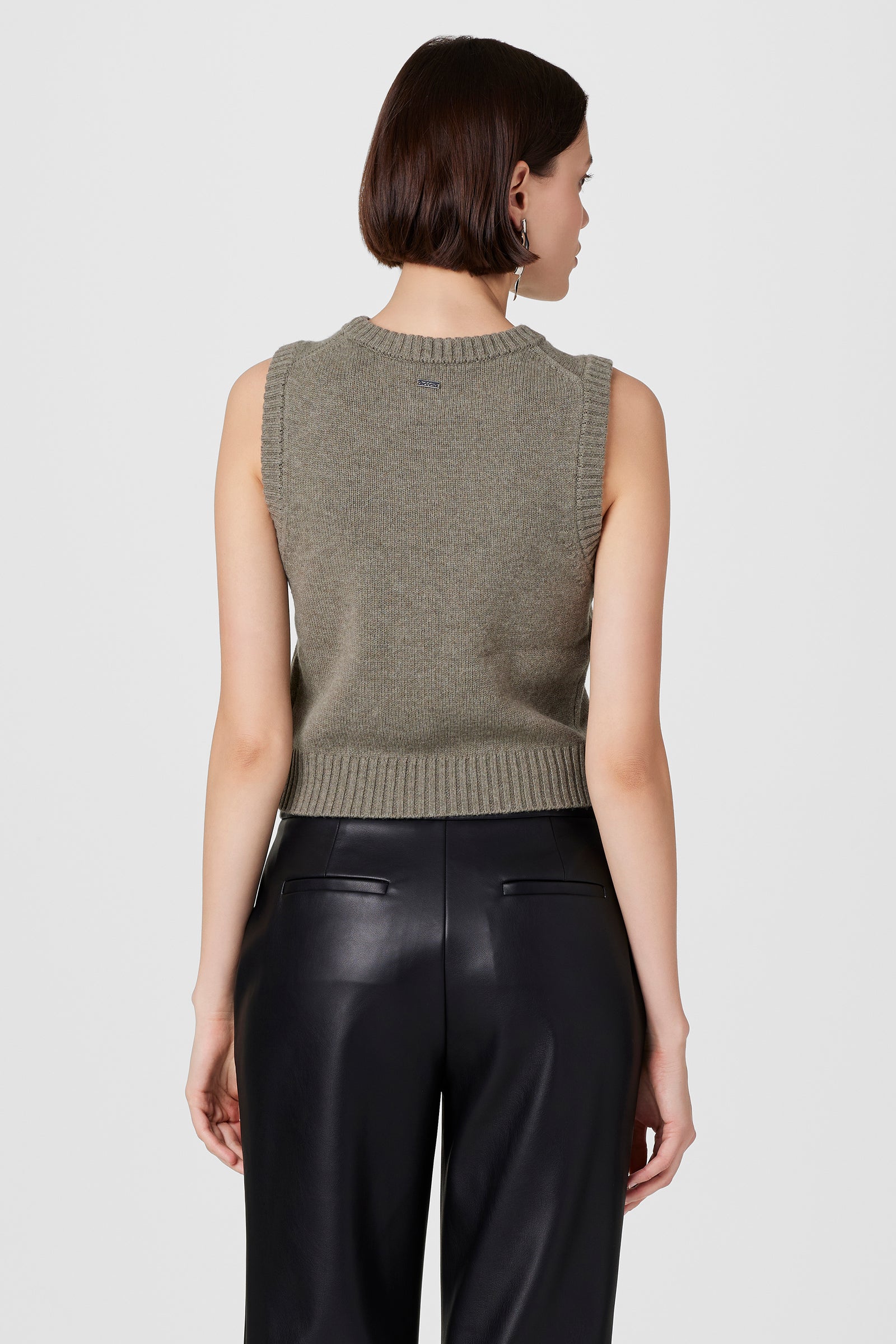 Lazlo Sleeveless Shell Top - Toccin