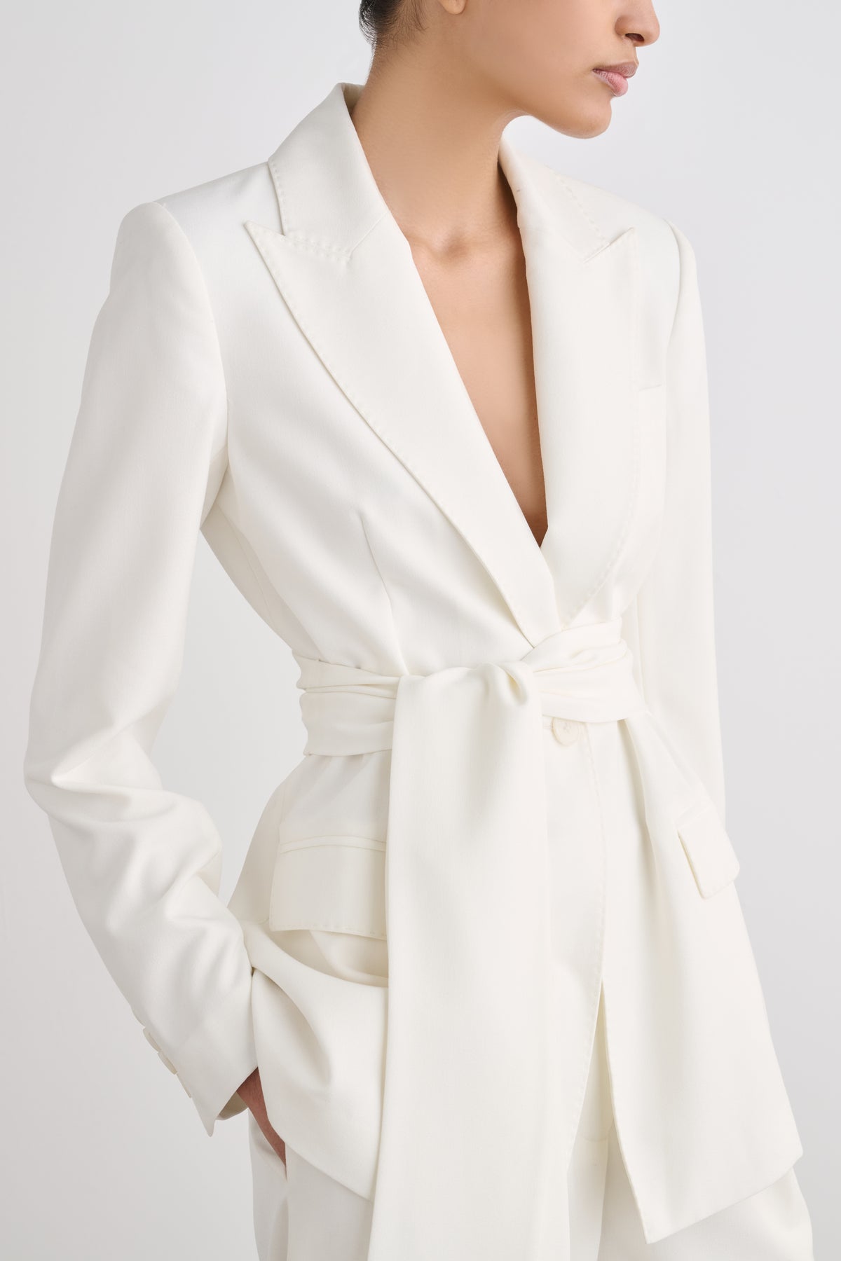 LULA BELTED BLAZER - Toccin