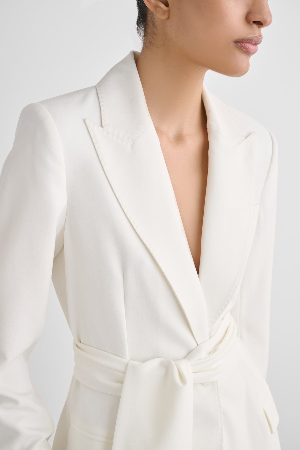LULA BELTED BLAZER - Toccin