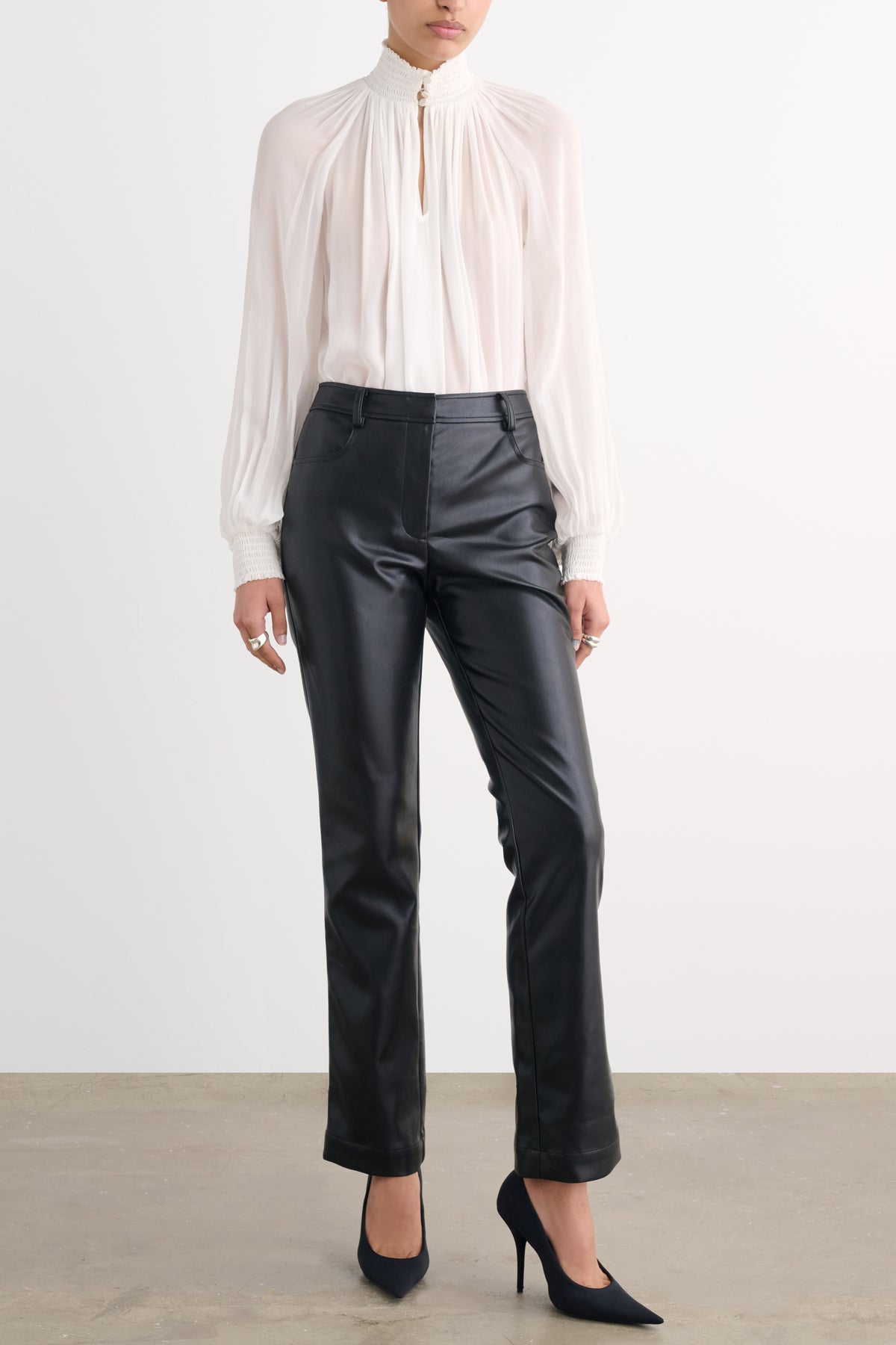 OCTAVIA SMOCKED NECK GATHERED BLOUSE - Toccin