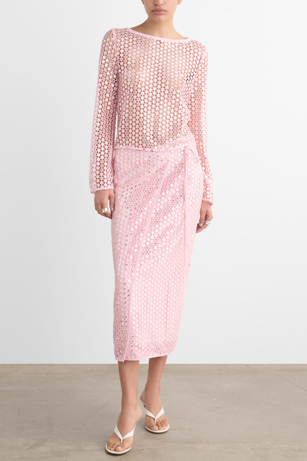 PRIMROSE BOAT NECK FLARED SLEEVE TOP - Toccin