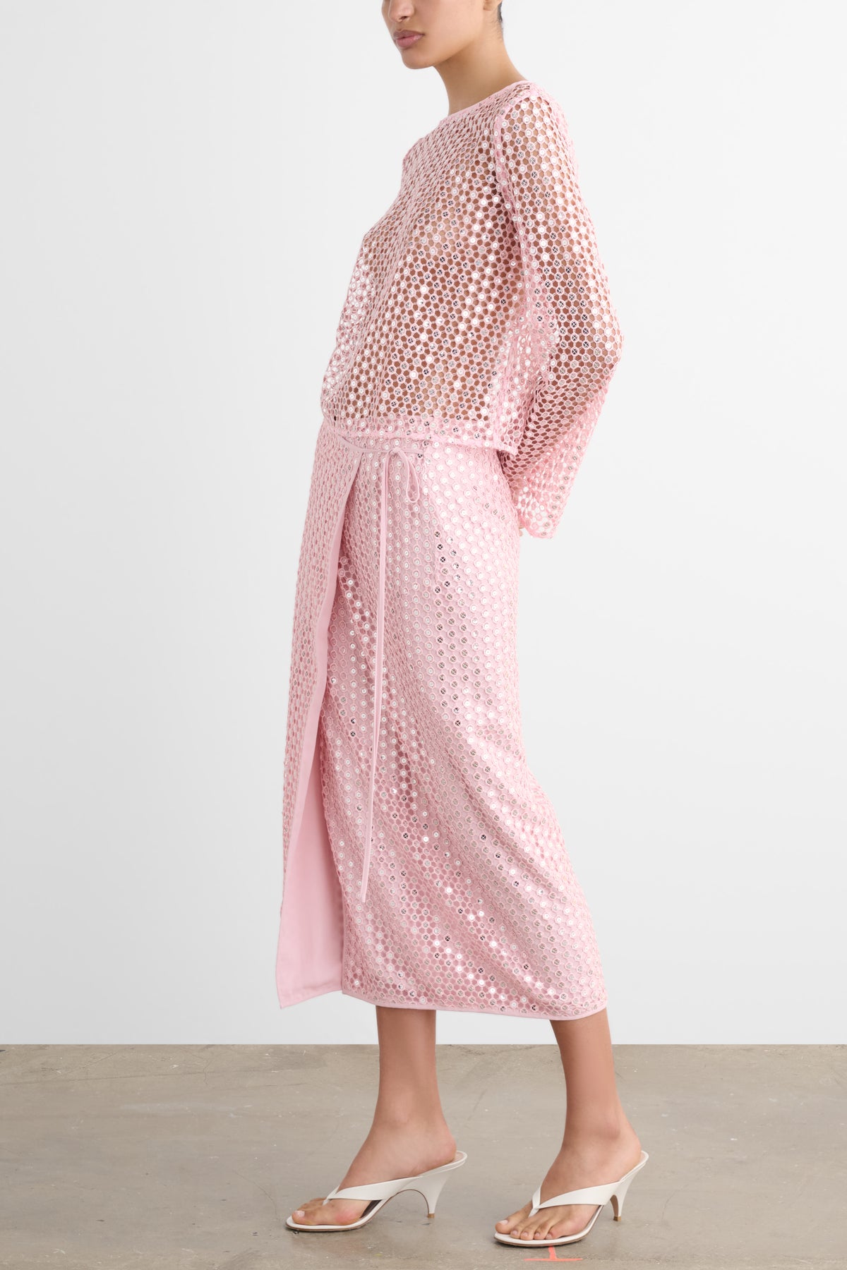 PRIMROSE BOAT NECK FLARED SLEEVE TOP - Toccin