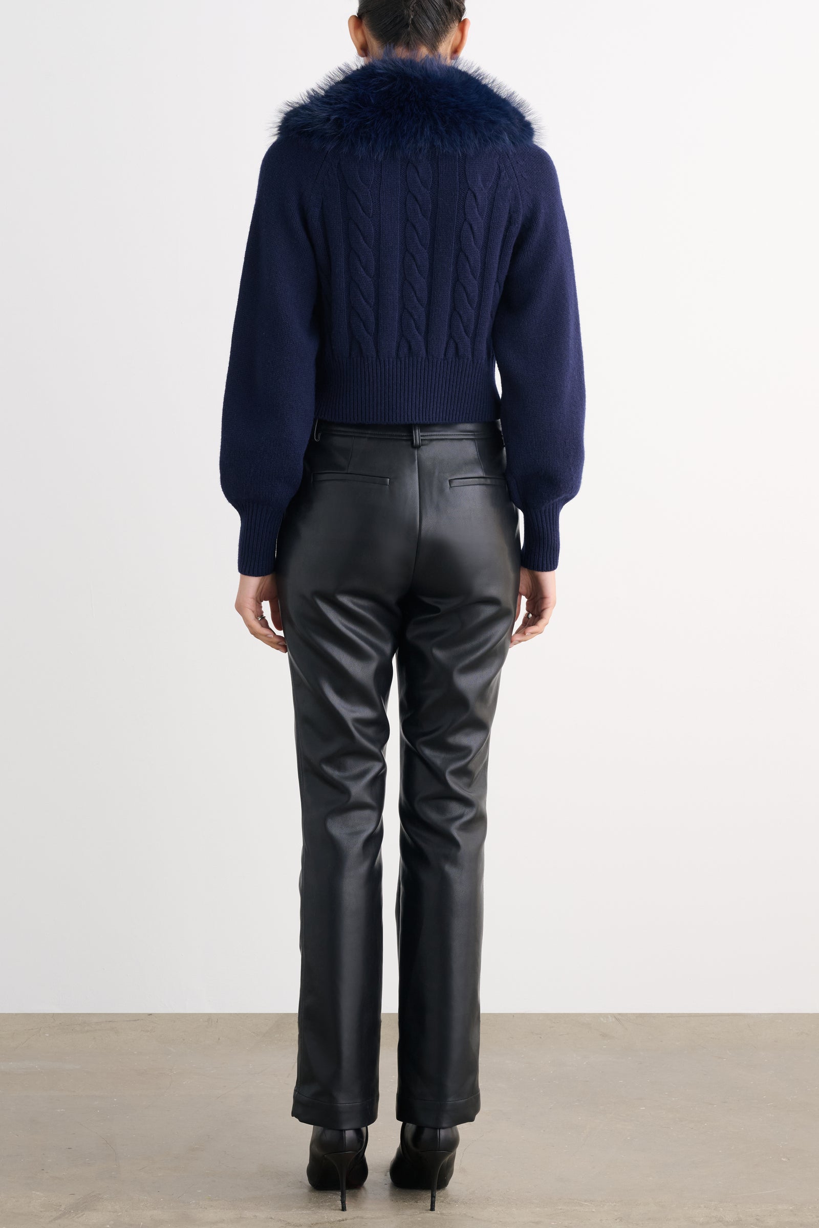 RITA CABLE KNIT CARDIGAN WITH FUR COLLAR - Toccin