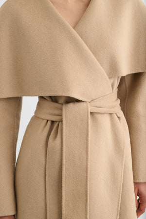 RYA EXAGGERATED CAPE WRAP COAT