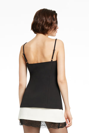 ROXY SQUARE NECK BUTTON-FRONT CUTAWAY VEST - Toccin