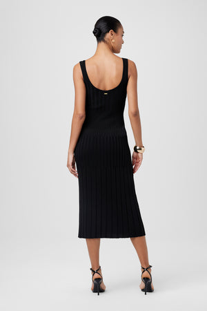 Joely V-Neck Midi Dress - Toccin