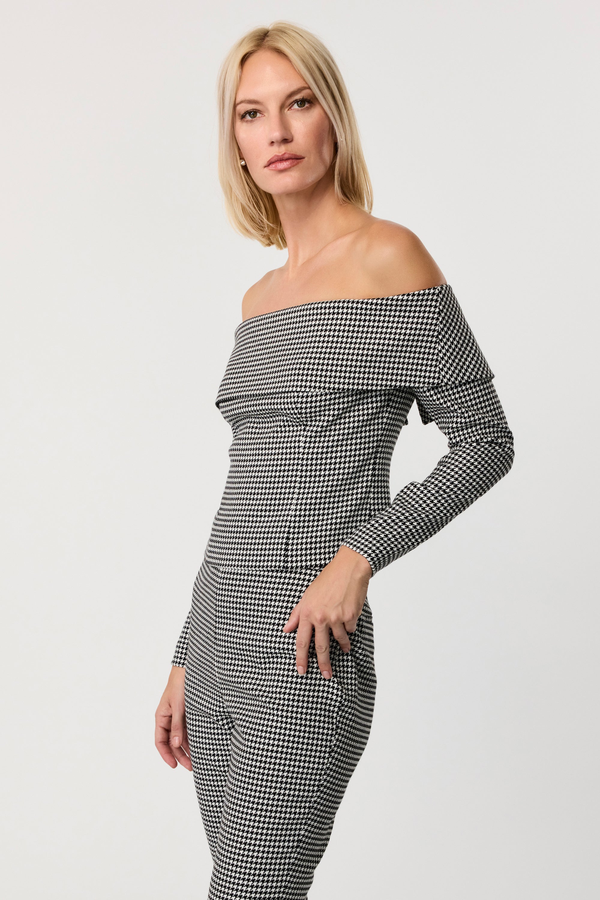 Stila Off The Shoulder Long Sleeve Houndstooth Top