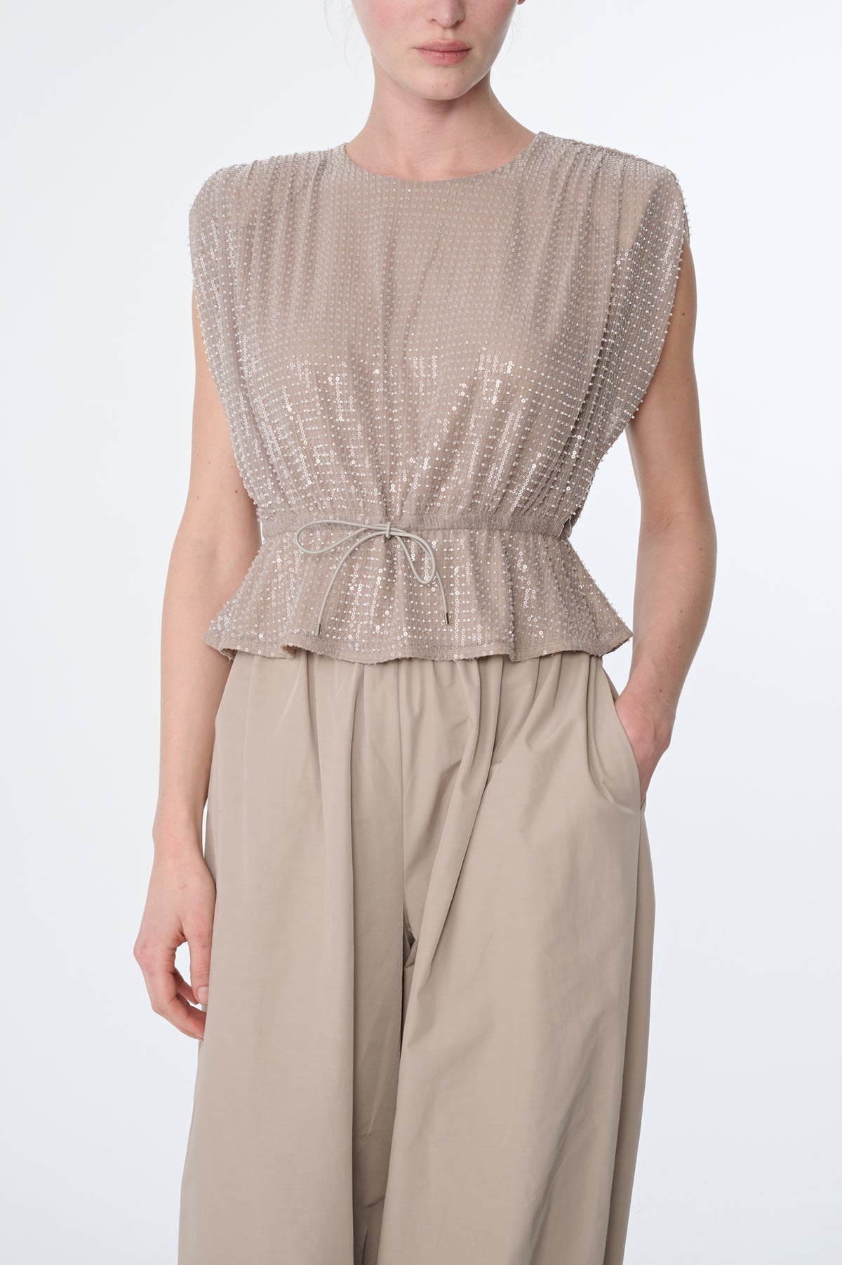 TALON STRONG SHOULDER TOP