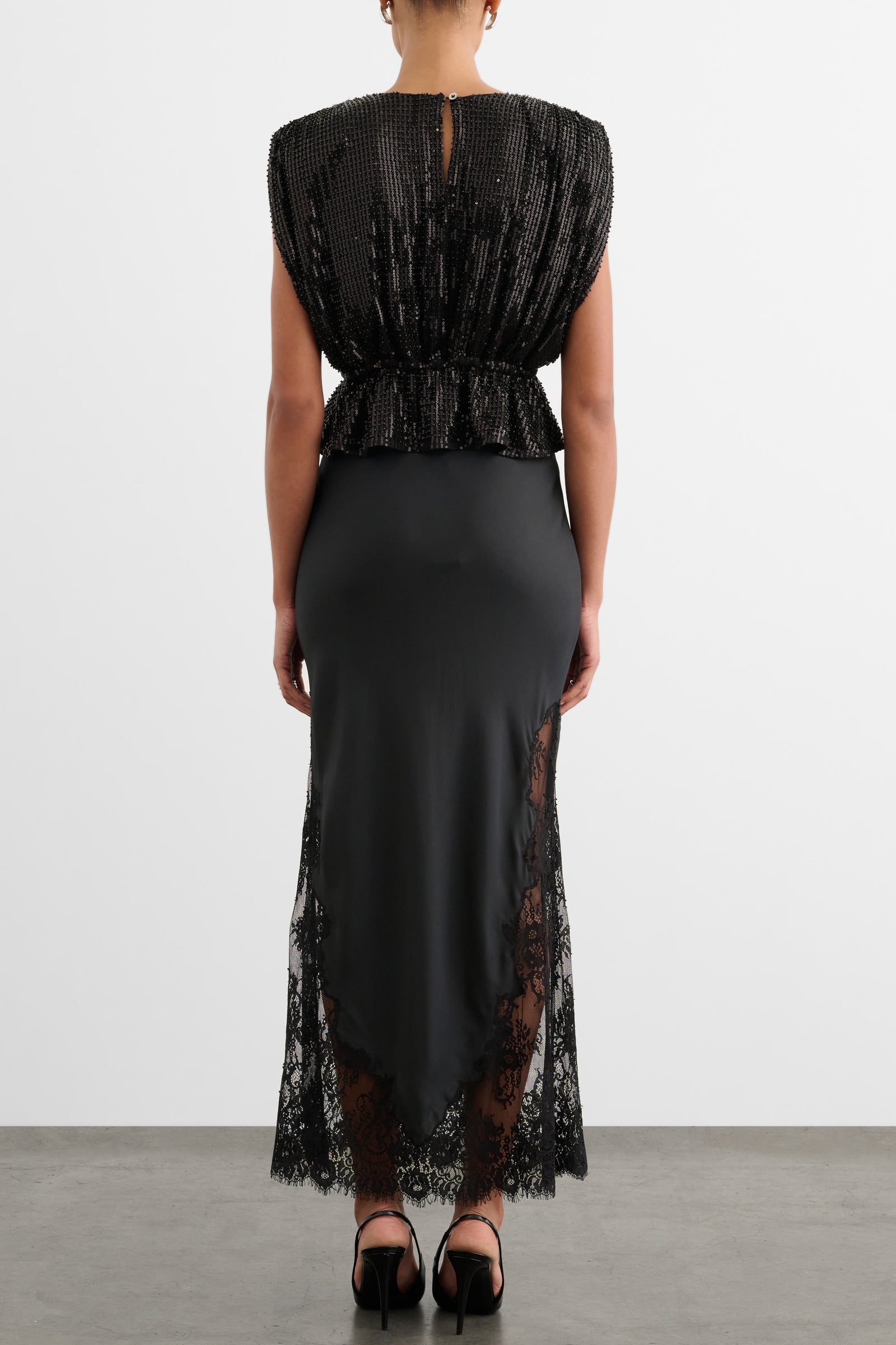 TALON STRONG SHOULDER TOP