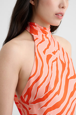 IZZIE HALTER NECK BACKLESS TOP - Toccin