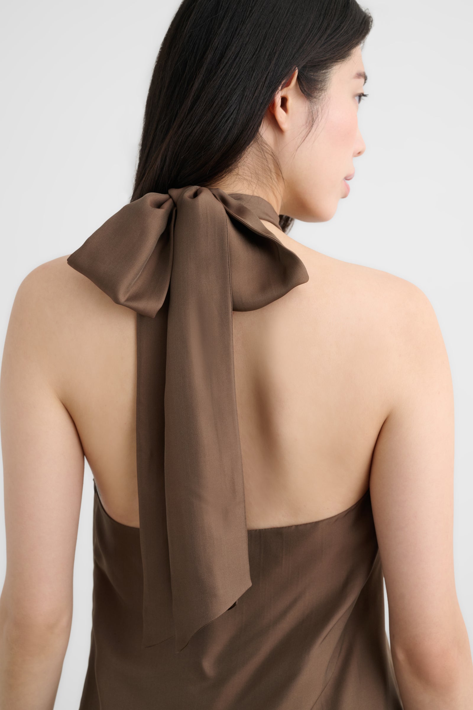 EVERLEE HALTER NECK KNOTTED TOP - Toccin