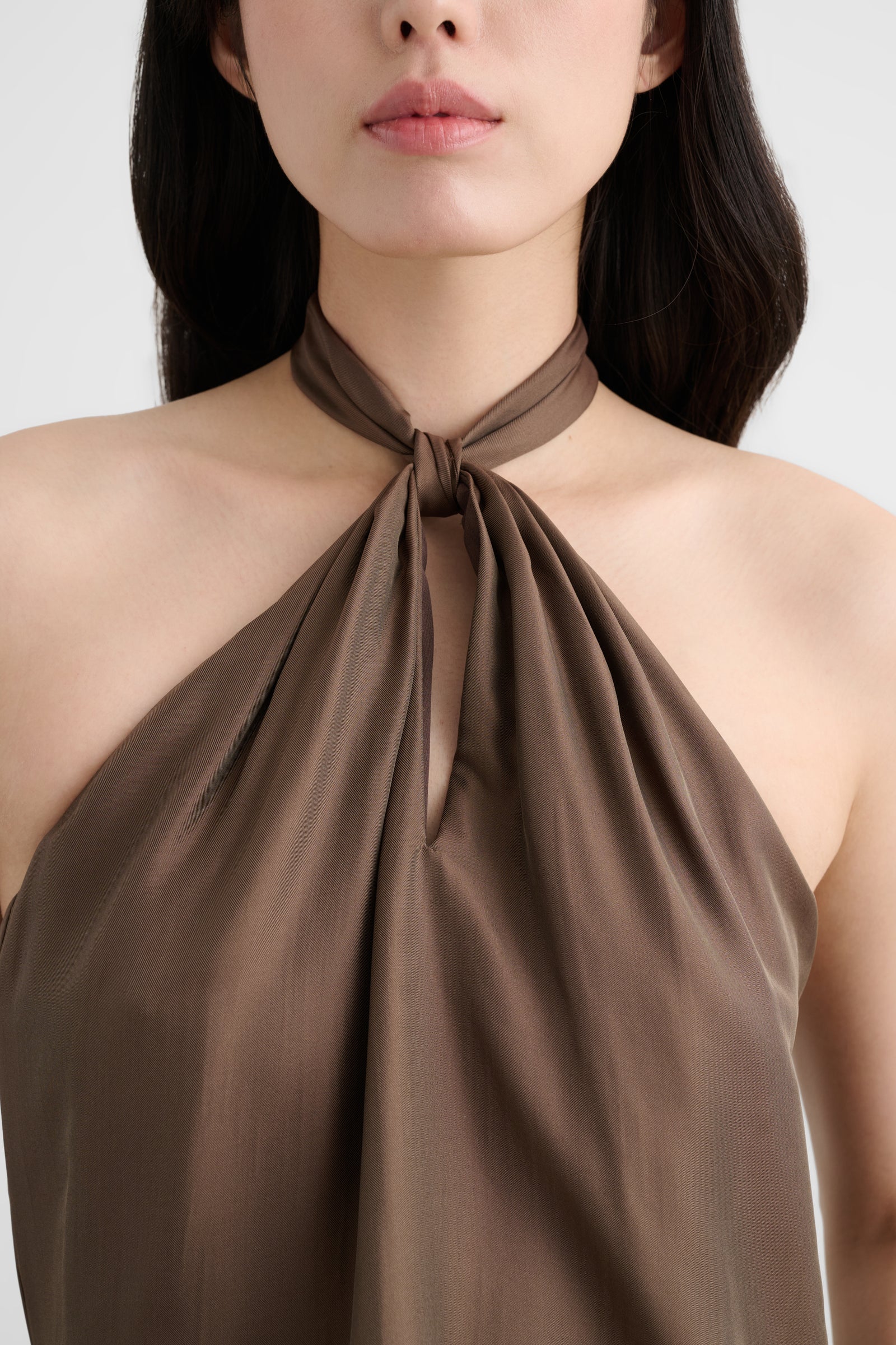 EVERLEE HALTER NECK KNOTTED TOP - Toccin