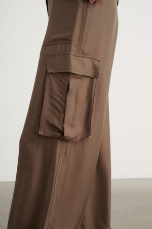 JAMES MID RISE WIDE LEG CARGO PANT - Toccin