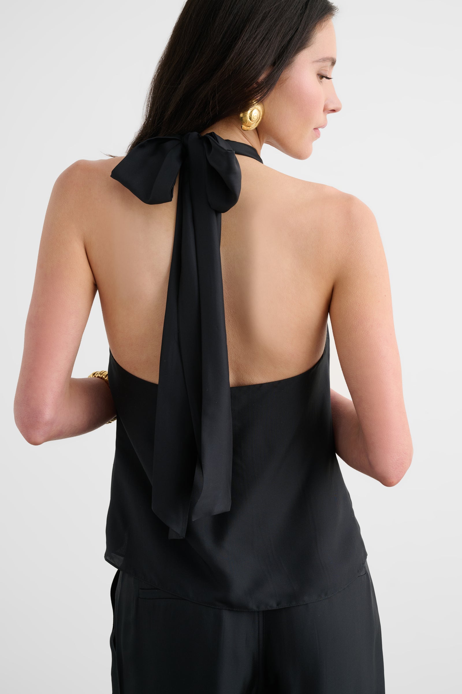 EVERLEE HALTER NECK KNOTTED TOP - Toccin