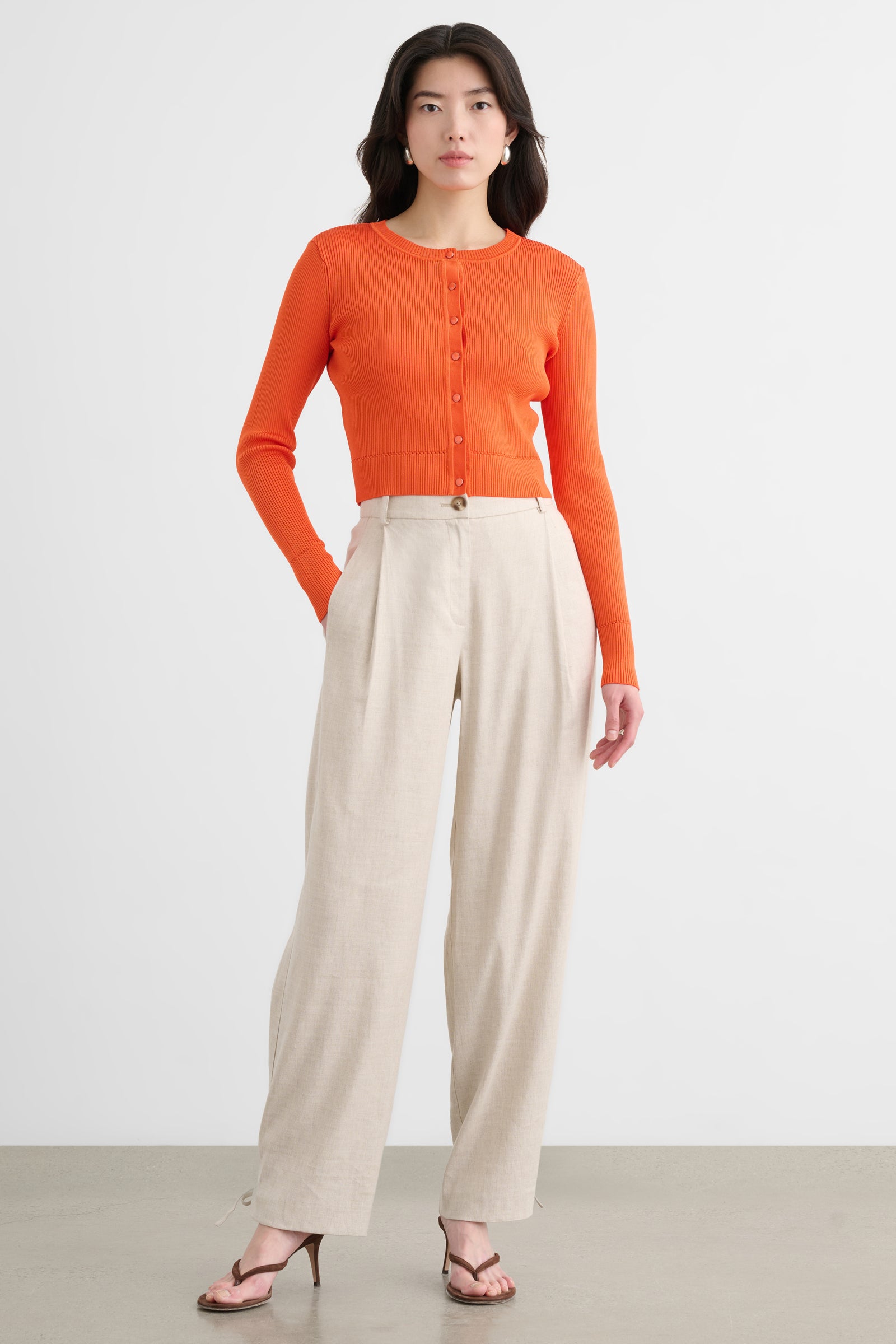 ZOE CROPPED FITTED CARDIGAN - Toccin