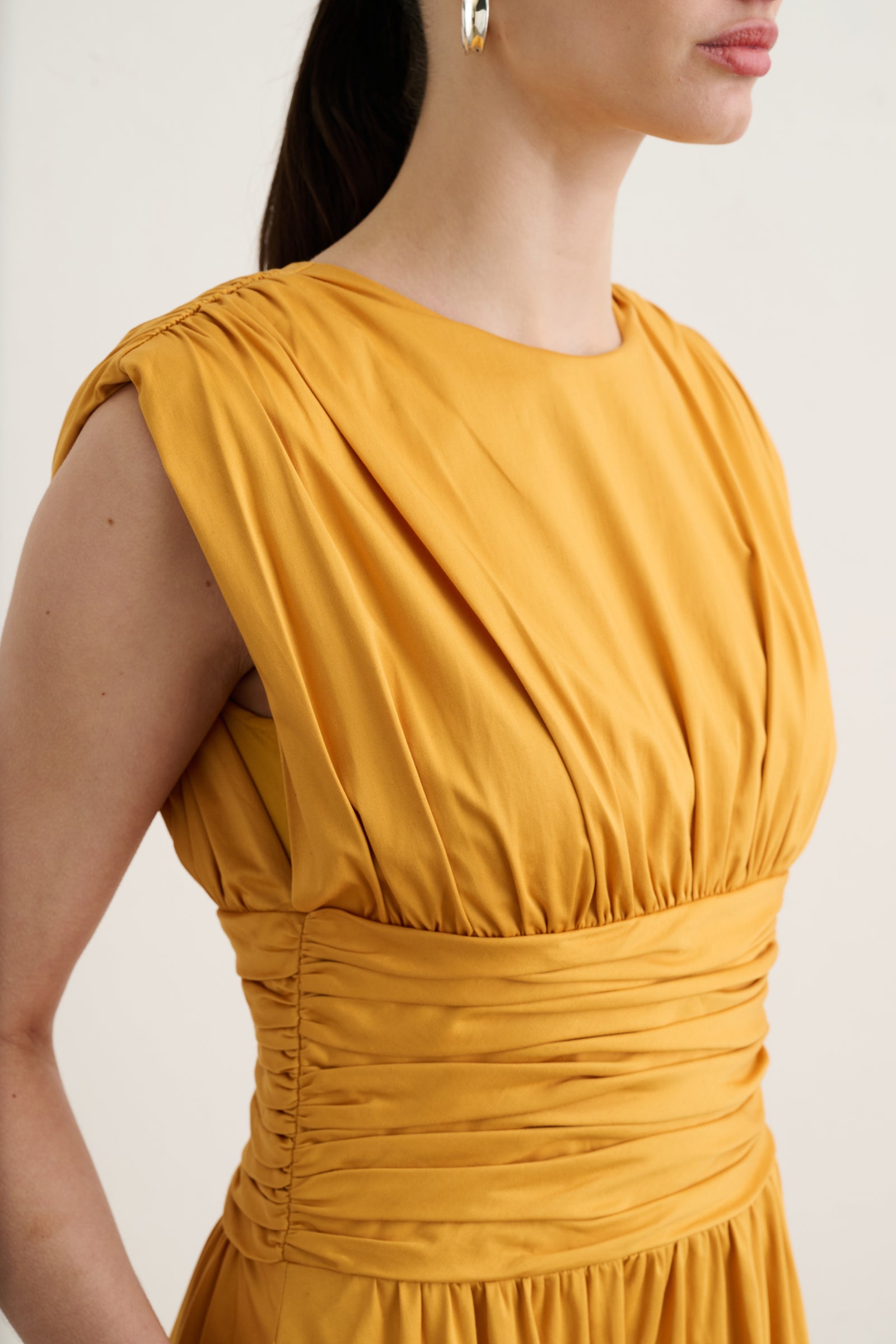 EVANGELINE STRONG SHOULDER RUCHED MIDI DRESS - Toccin