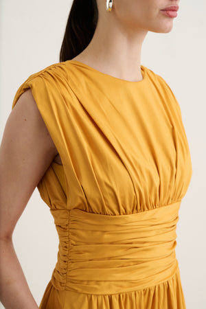 EVANGELINE STRONG SHOULDER RUCHED MIDI DRESS - Toccin