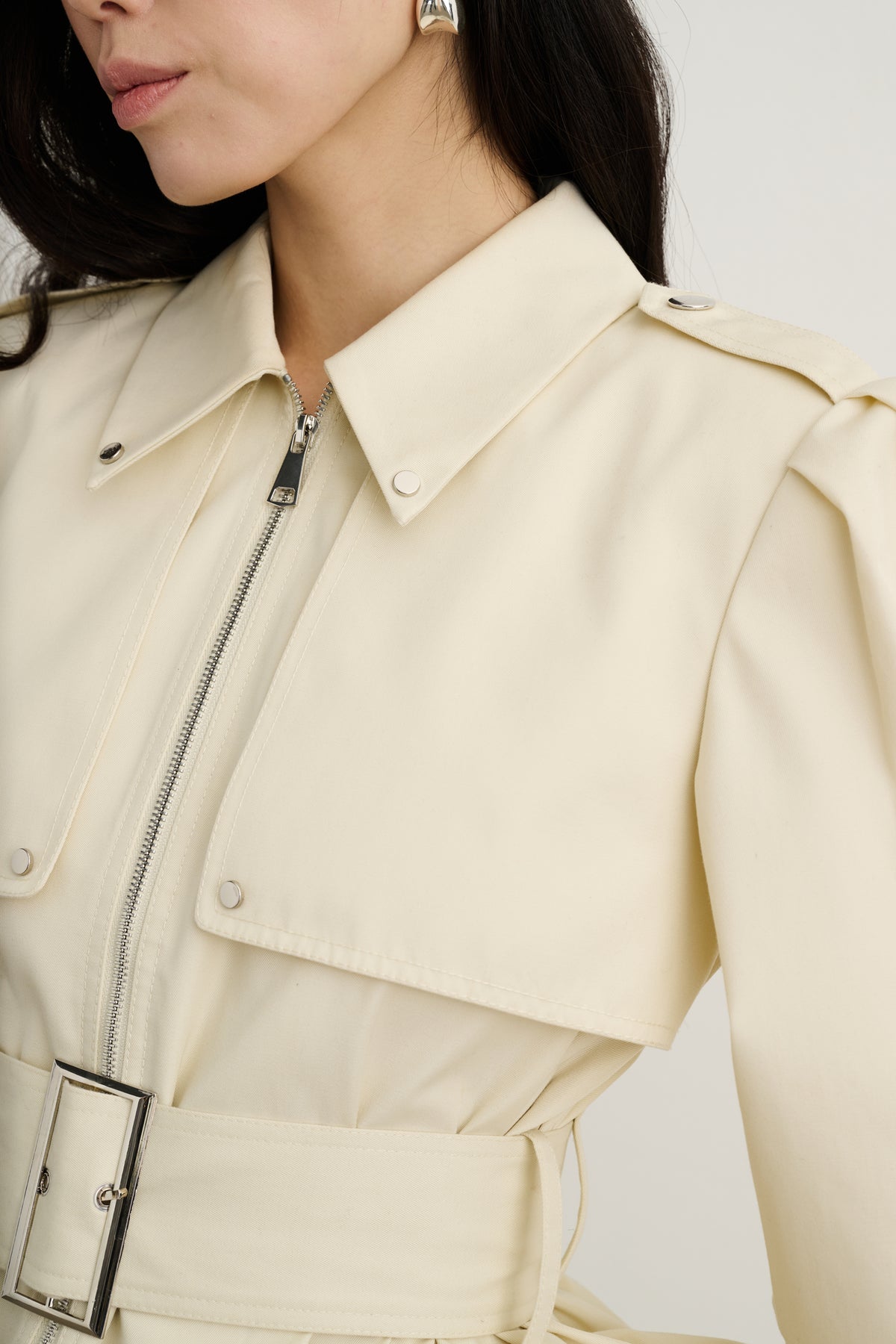 BRIGHTON BELTED ZIP-FRONT JACKET - Toccin